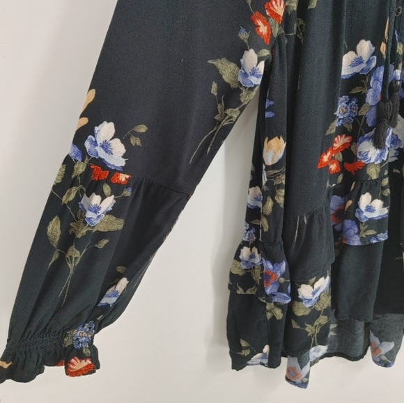 American Eagle | floral print top - Picture 2 of 5